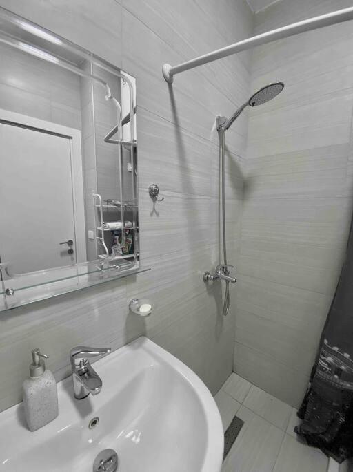 2+1 Apartment - Tirana City Center エクステリア 写真